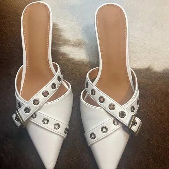 White and Brown Crisscross Heels - Picture 1 of 7